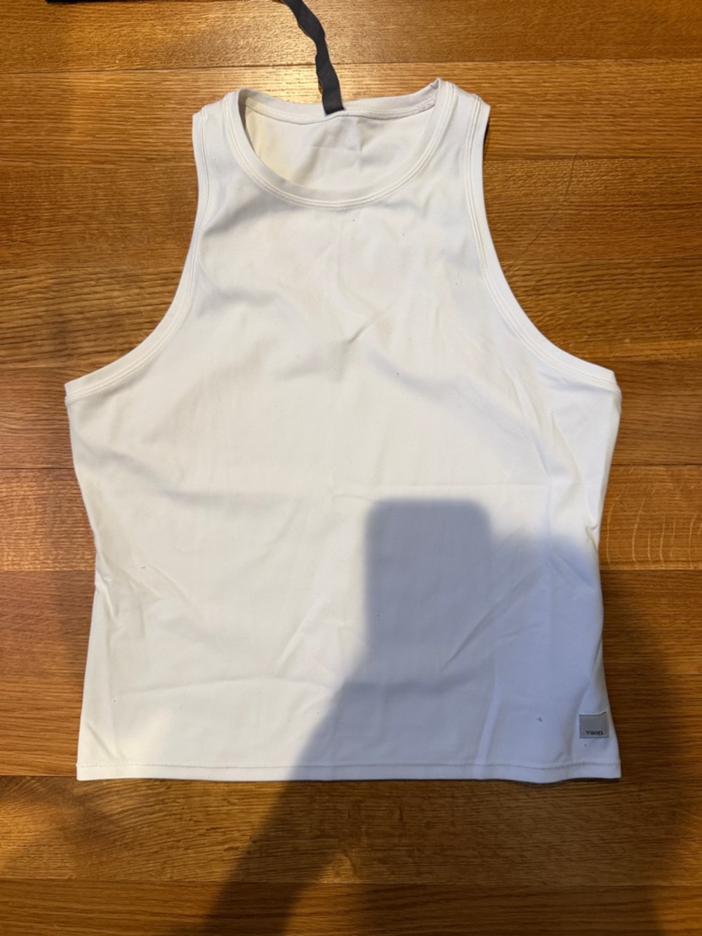 Vuori Women’s White Racerback Tank Top Medium